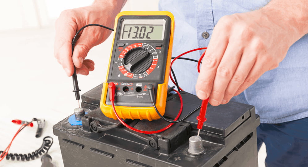 Car voltage example with normal car battery voltage reading